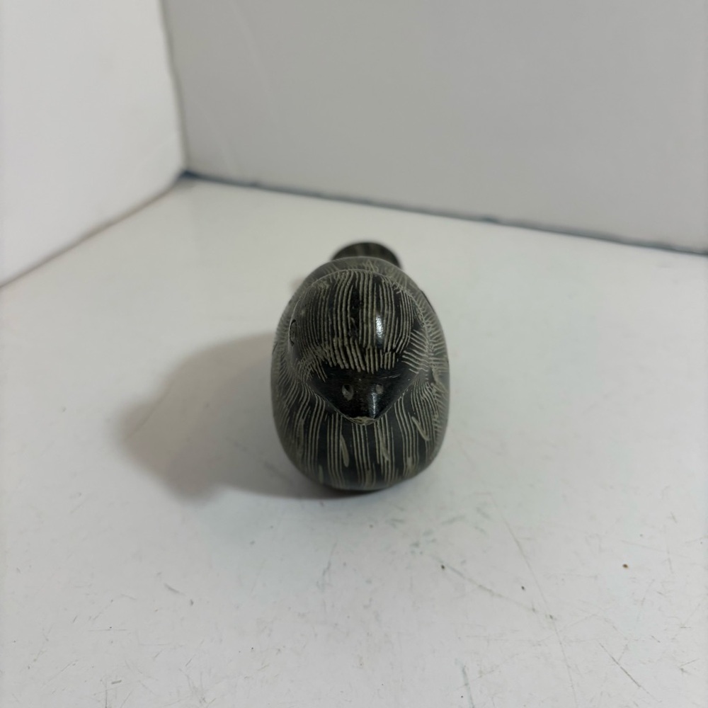 Vintage hand carved etched black soapstone‎ bird decoration - Picture 4 of 8